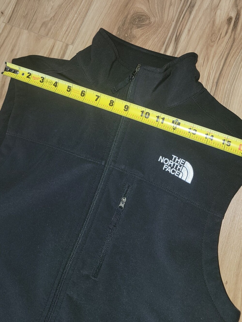 The North Face Black Men's Softshell Vest with Zip Pockets - Picture 5 of 5